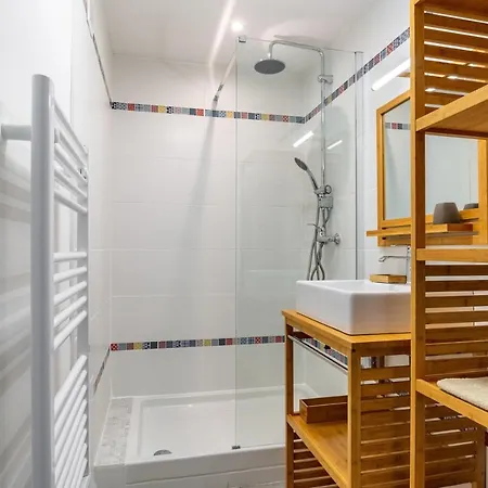 Appartement Bella Vista - Face - 5 Personnes *